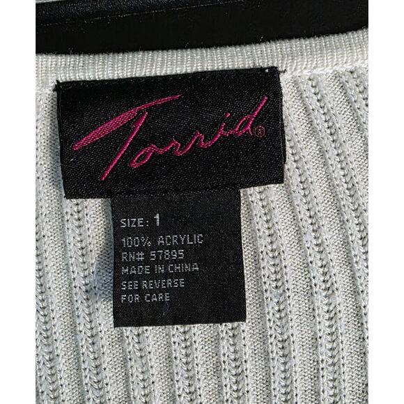 Torrid Womens Twist Front tank and blouse plus size Top Size 1 - Picture 4 of 4